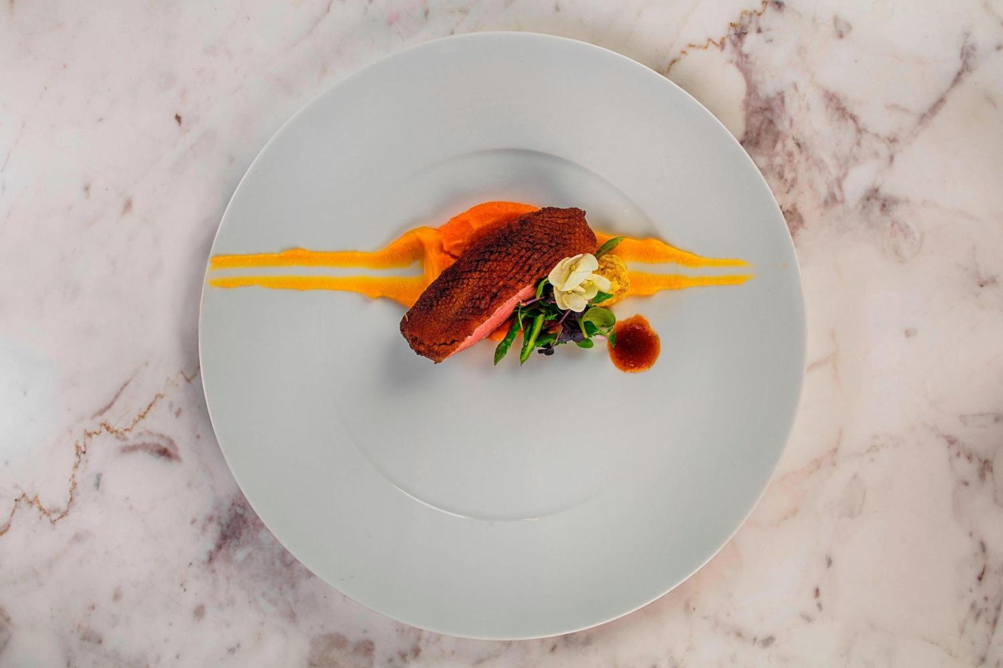 מנאמה Le Meridien City Centre Bahrain מראה חיצוני תמונה A plate of food